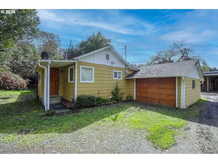 93514 Upper Loop Ln, Coos Bay, OR 97420 - #2