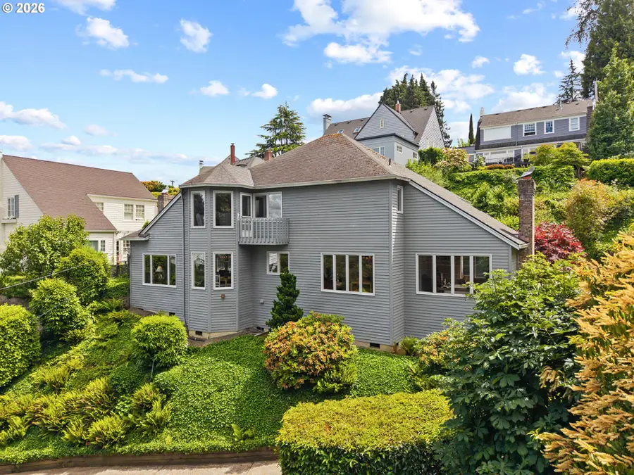 2902 NW Shenandoah Ter, Portland, OR 97210 - #3