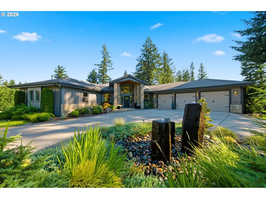 201 Thompson Dr, Washougal, WA 98671 - #2