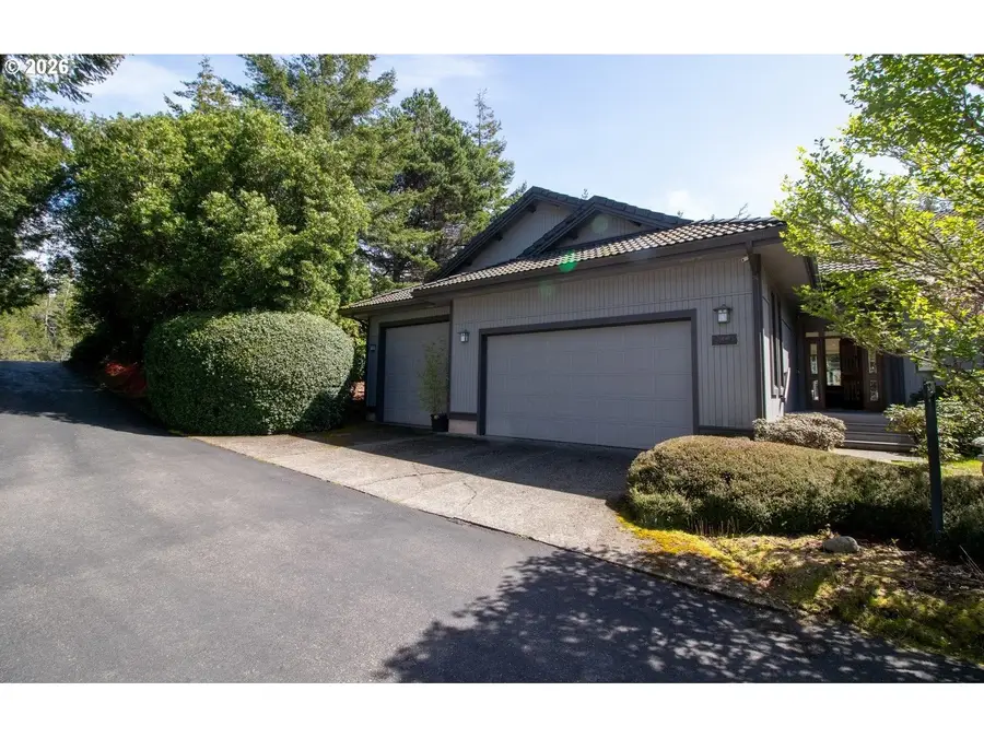 5009 Kelsie Ct, Florence, OR 97439 - #2