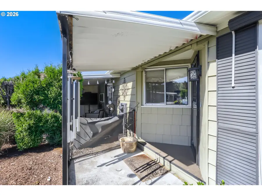 17133 SW Eldorado Dr, Tigard, OR 97224 - #3