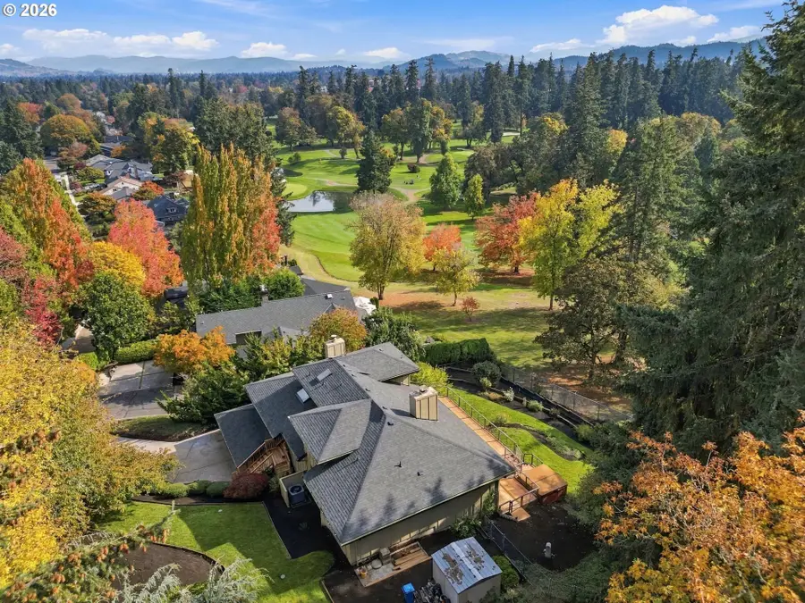541 Spyglass Dr, Eugene, OR 97401 - #3