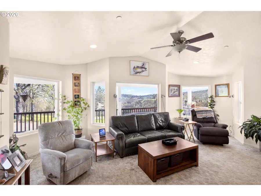 4377 Browns Creek Rd, The Dalles, OR 97058 - #3