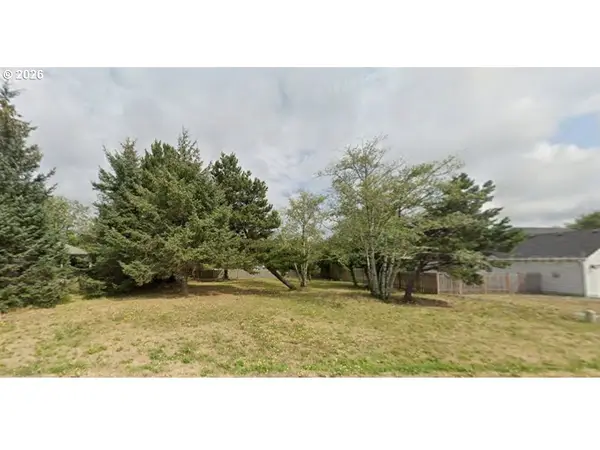 Kershul Cir, Gearhart, OR 97138