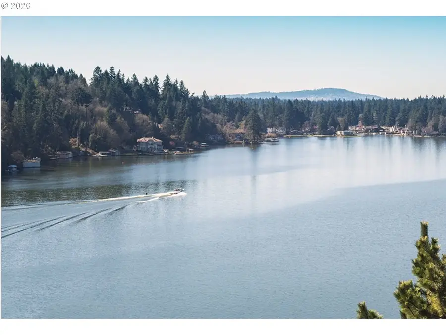 15800 Oswego Shore Ct, Lake Oswego, OR 97034 - #2