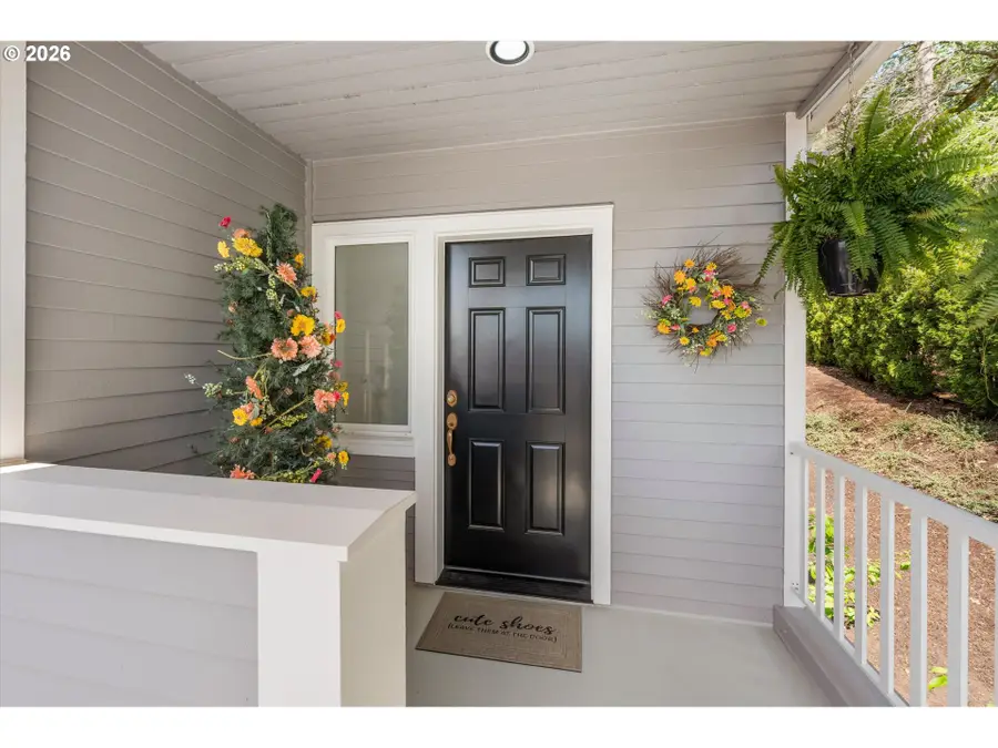 4701 Cambridge Ct, Lake Oswego, OR 97035 - #2