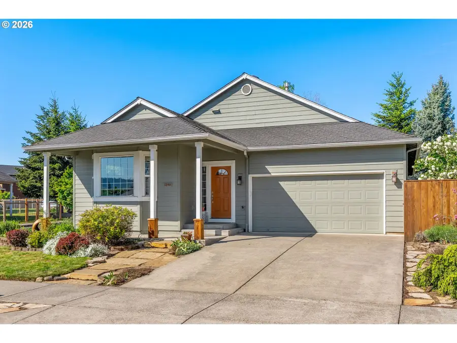 1540 22nd St, Hood River, OR 97031 - #3
