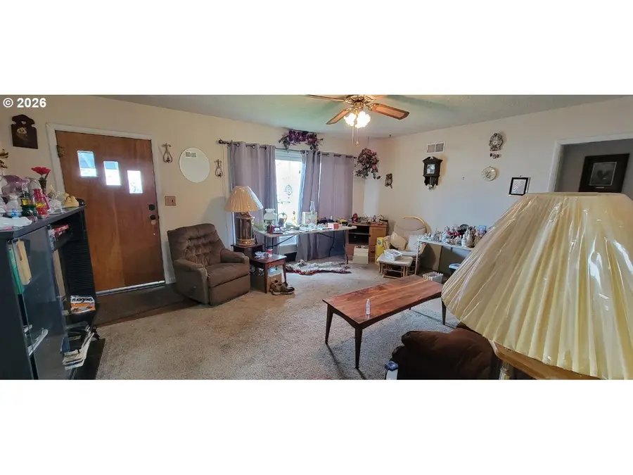 306 Donald St, Wallowa, OR 97885 - #3