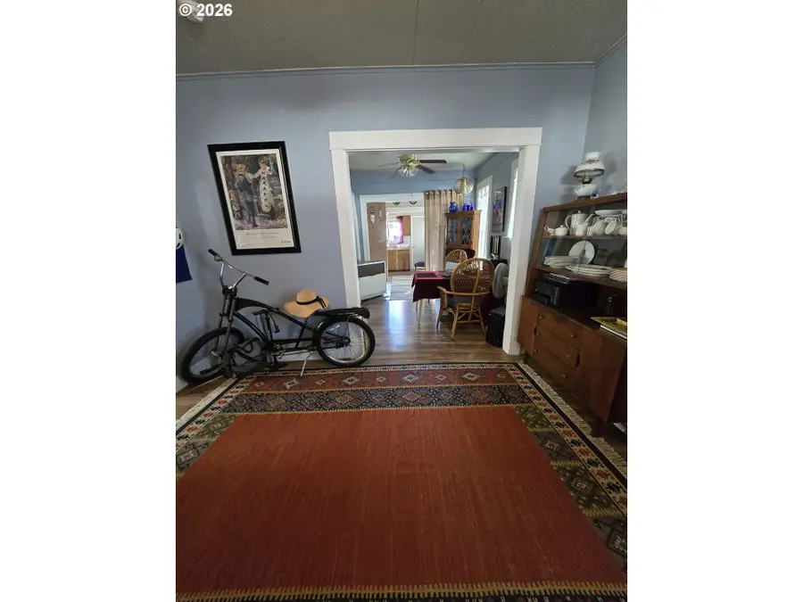 1906 1/2 Adams Ave, La Grande, OR 97850 - #3