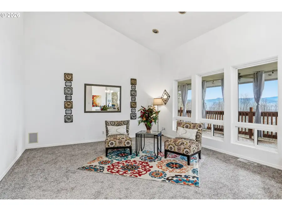 211 Basswood Dr, Silverlake, WA 98645 - Image #3