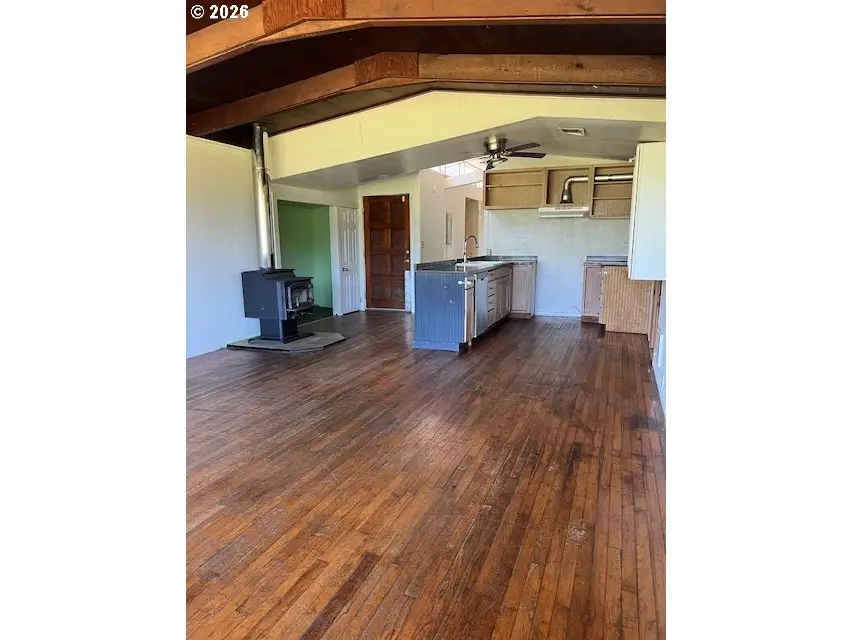 804 Evergreen Dr, Tillamook, OR 97141 - #3