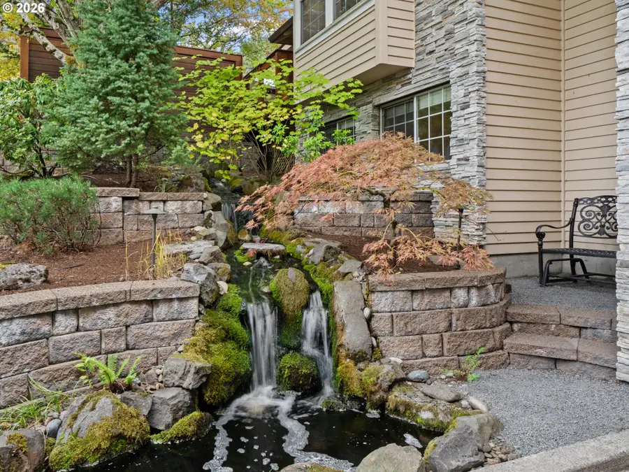 3600 Spring Ln, Lake Oswego, OR 97035 - #3