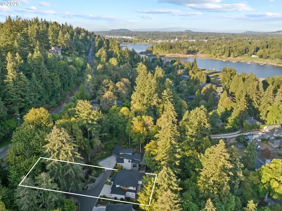 13344 Briarwood Ln, Lake Oswego, OR 97034 - #3