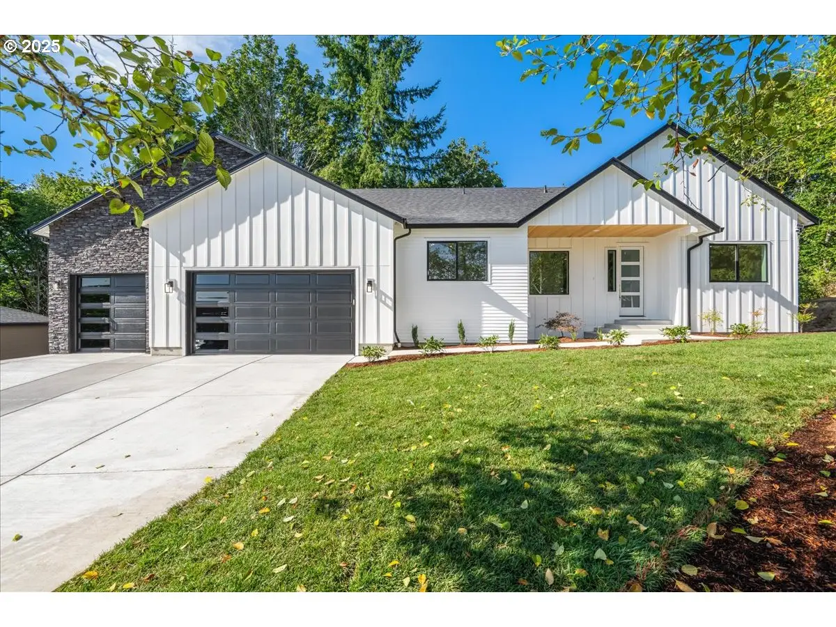 937 Edinburgh Ct, Kelso, WA 98626 - Image #1