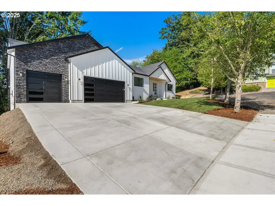 937 Edinburgh Ct, Kelso, WA 98626 - Image #3