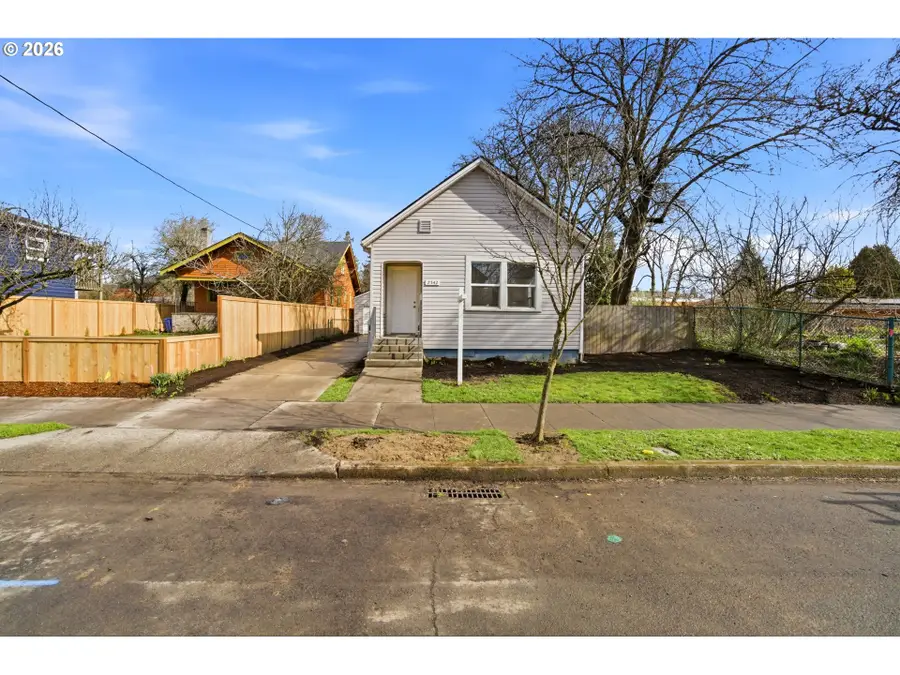 2542 SE 18th Ave, Portland, OR 97202 - #3