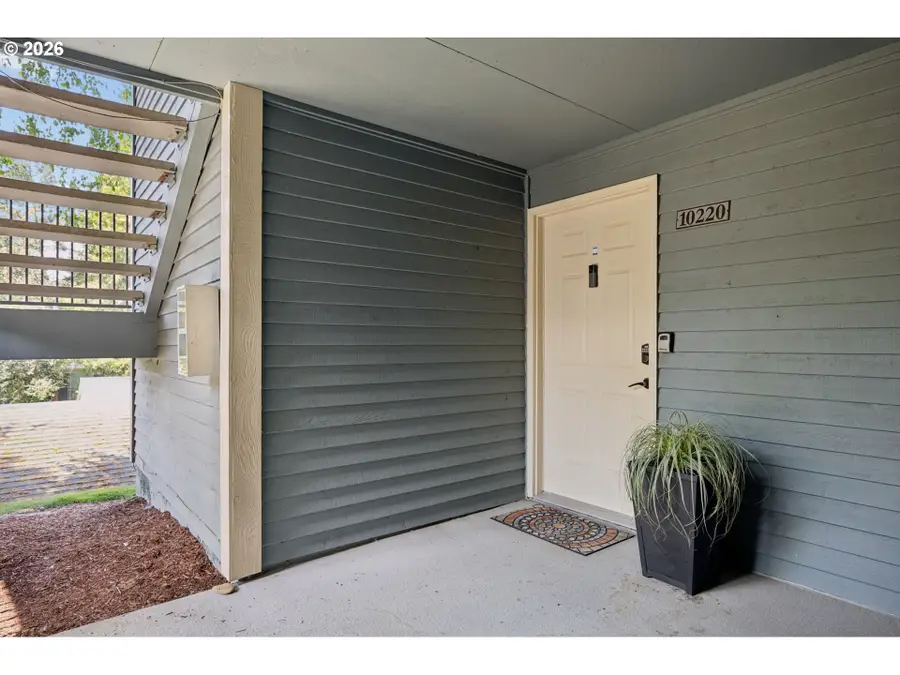 10220 SE Talbert St, Clackamas, OR 97015 - #3