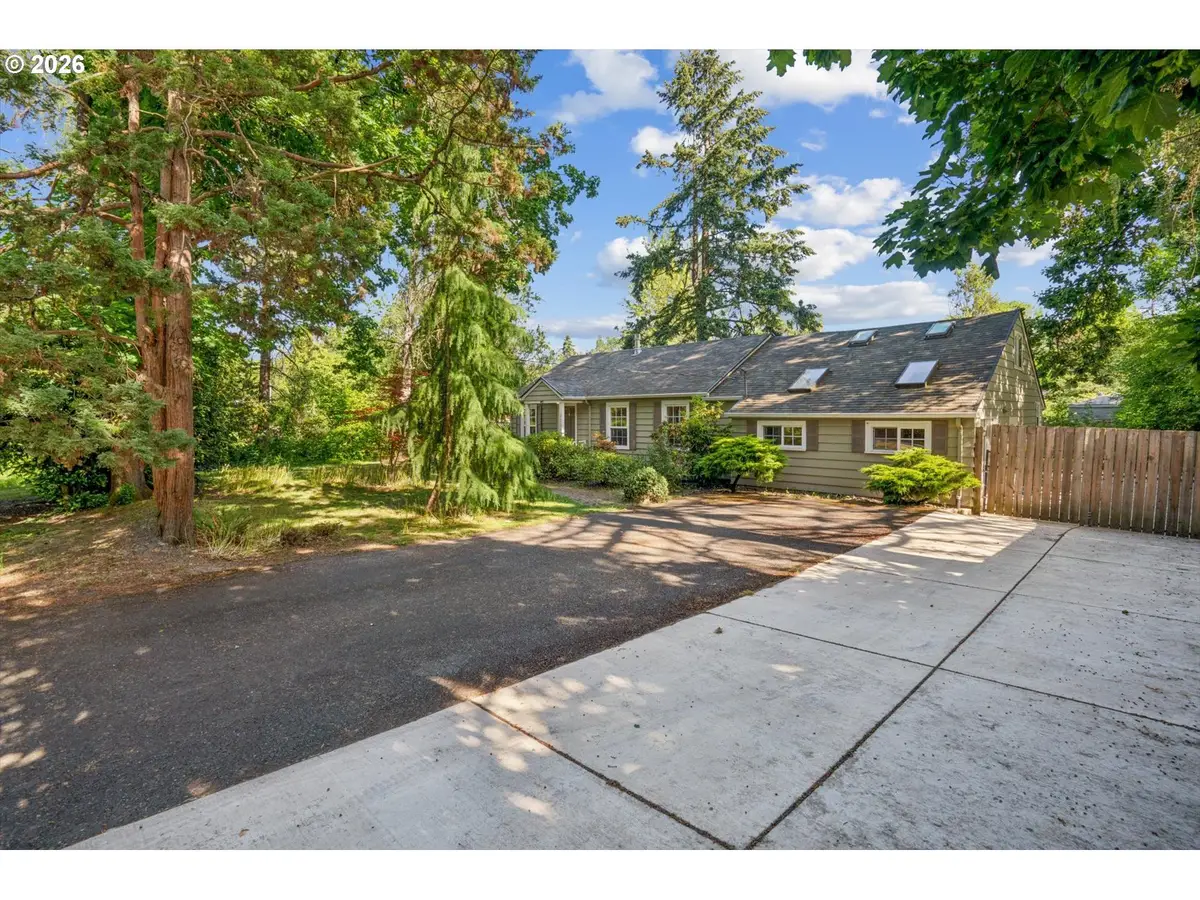 2266 SE Torbank Rd, Milwaukie, OR 97222 - #1