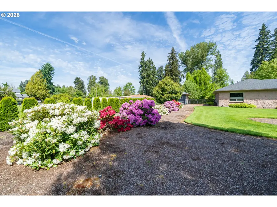 455 W High St, Stayton, OR 97383 - #3