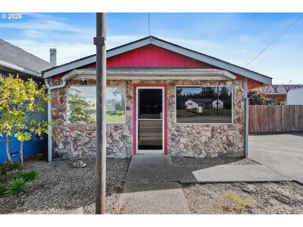 2245 Broadway Ave, NorthBend, OR 97459