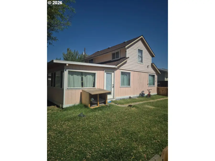 410 N Glendening St, Stanfield, OR 97875 - #3