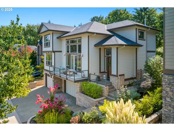 1214 SW Ophelia St, Portland, OR 97219