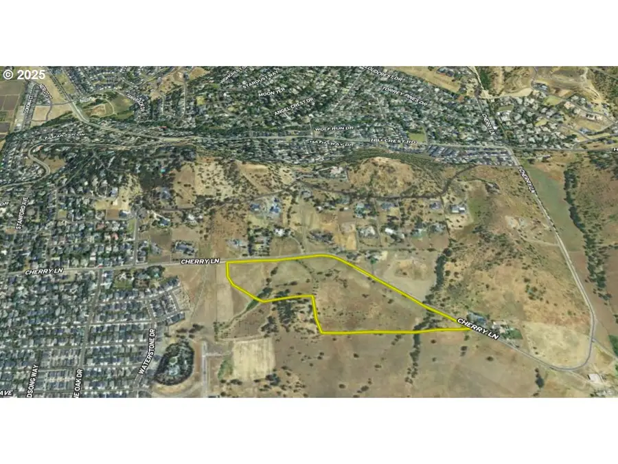 4900 Cherry Ln, Medford, OR 97504 - #3