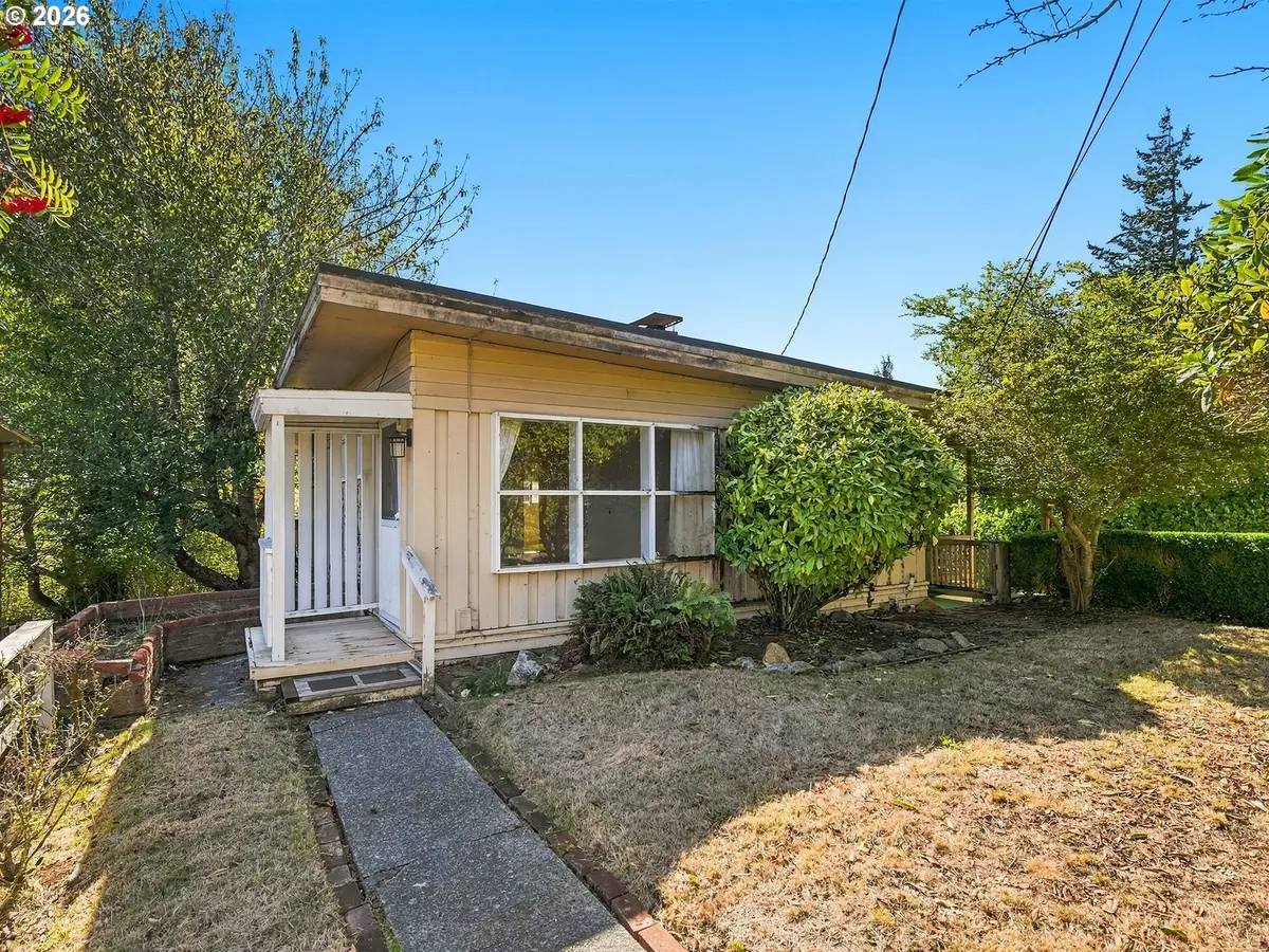 1065 Elm Ave, Coos Bay, OR 97420 - #1