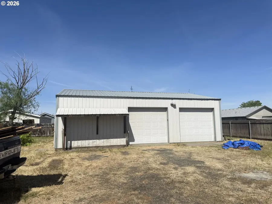 140 NW Oregon Ave, Irrigon, OR 97844 - #2