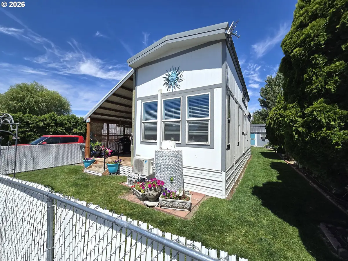 320 Tumbleweed Blvd, Irrigon, OR 97844 - #1