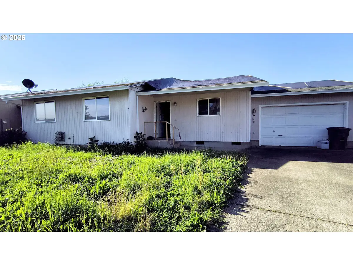 214 Valley Ct, Sutherlin, OR 97479 - #1
