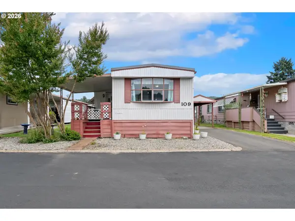 1200 E Central Ave #109, Sutherlin, OR 97479