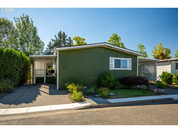 1199 N Terry St #219, Eugene, OR 97402