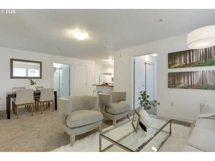 9837 NE Irving St #301, Portland, OR 97220 - Image #2