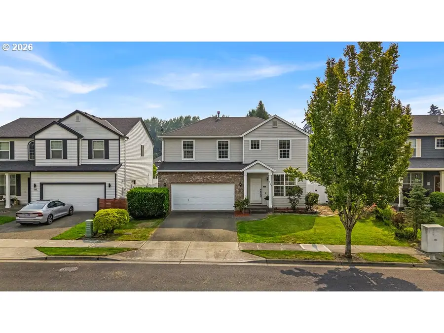 2550 Edgewater Dr, Woodburn, OR 97071 - #2