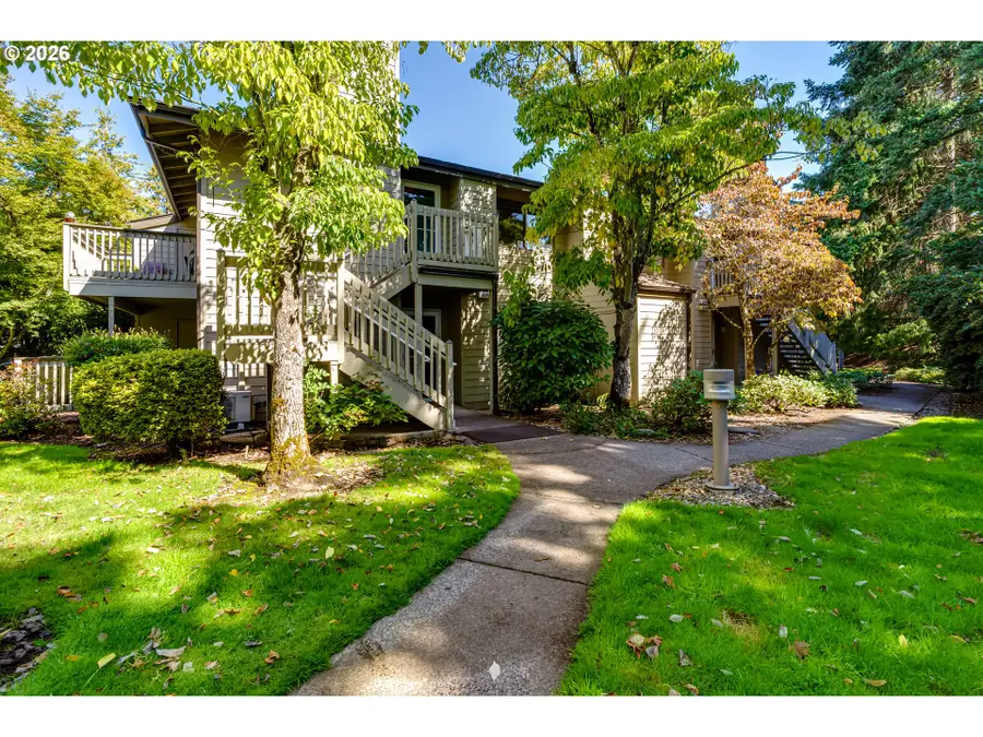2051 Lake Isle Ter, Eugene, OR 97401 - #2