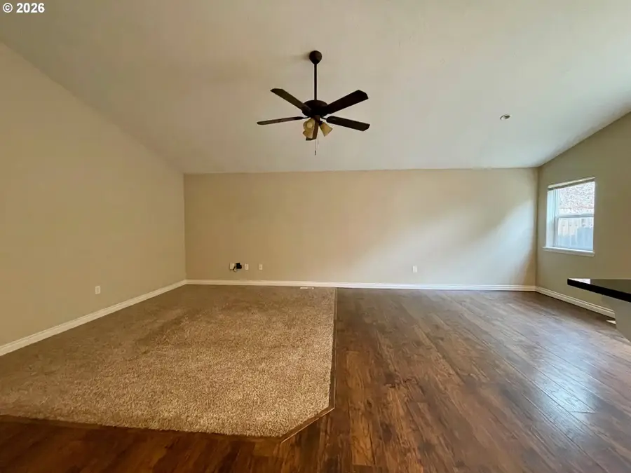 38859 Jerger St, Sandy, OR 97055 - #3