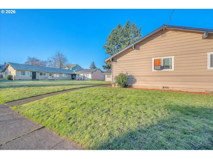 8323 8329 N Dwight Ave, Portland, OR 97203 - #3