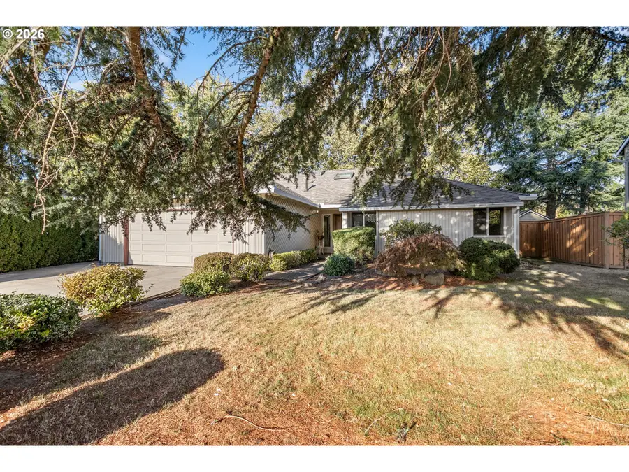 2031 NE Josephine Dr, Hillsboro, OR 97124 - #2