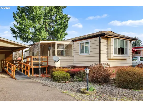 82274 River Dr, Creswell, OR 97426