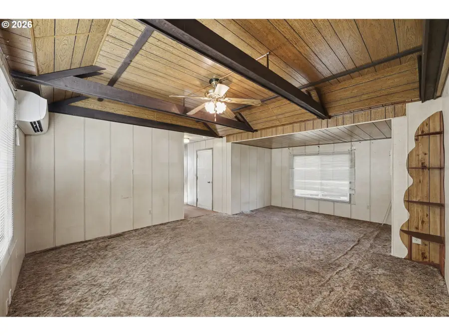 82274 River Dr, Creswell, OR 97426 - Image #2