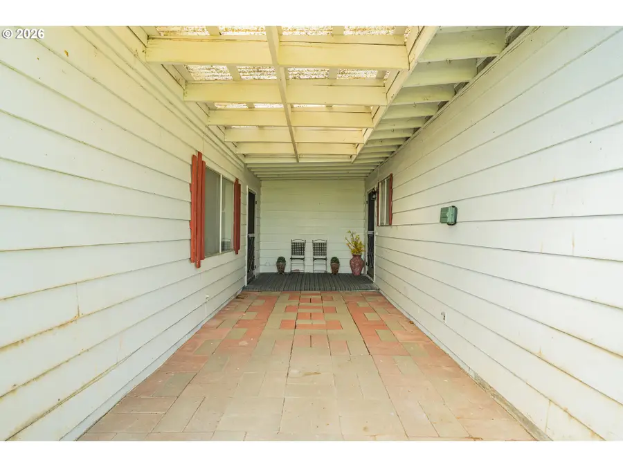 78648 Or-207, Hermiston, OR 97838 - #3