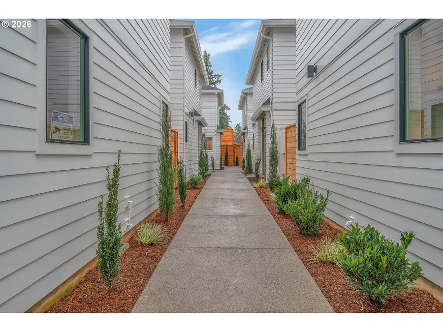 6491 SE Ramona St #B, Portland, OR 97206 - #2