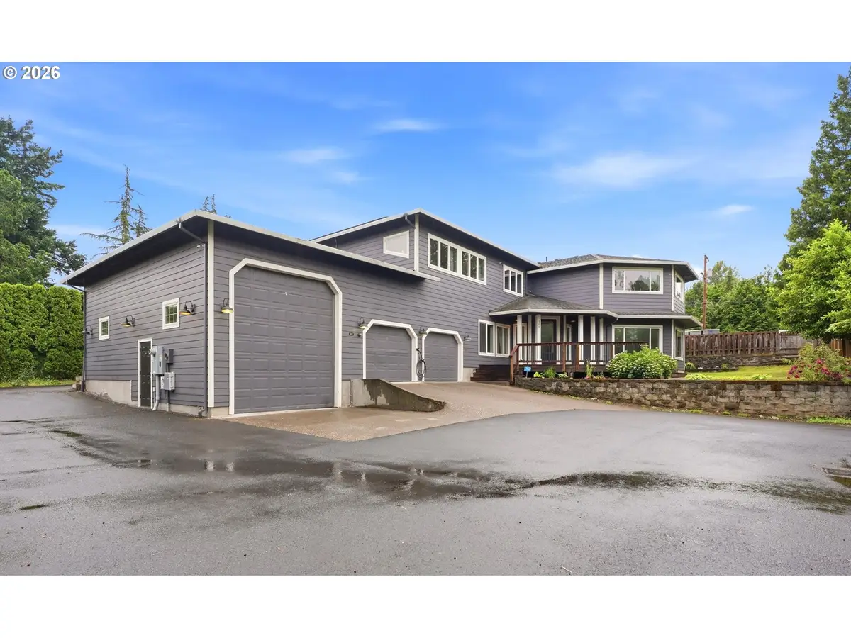160 SE 19th St, Troutdale, OR 97060 - #1
