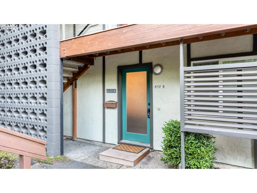 6737 SW 30th Ave #B, Portland, OR 97219 - #2