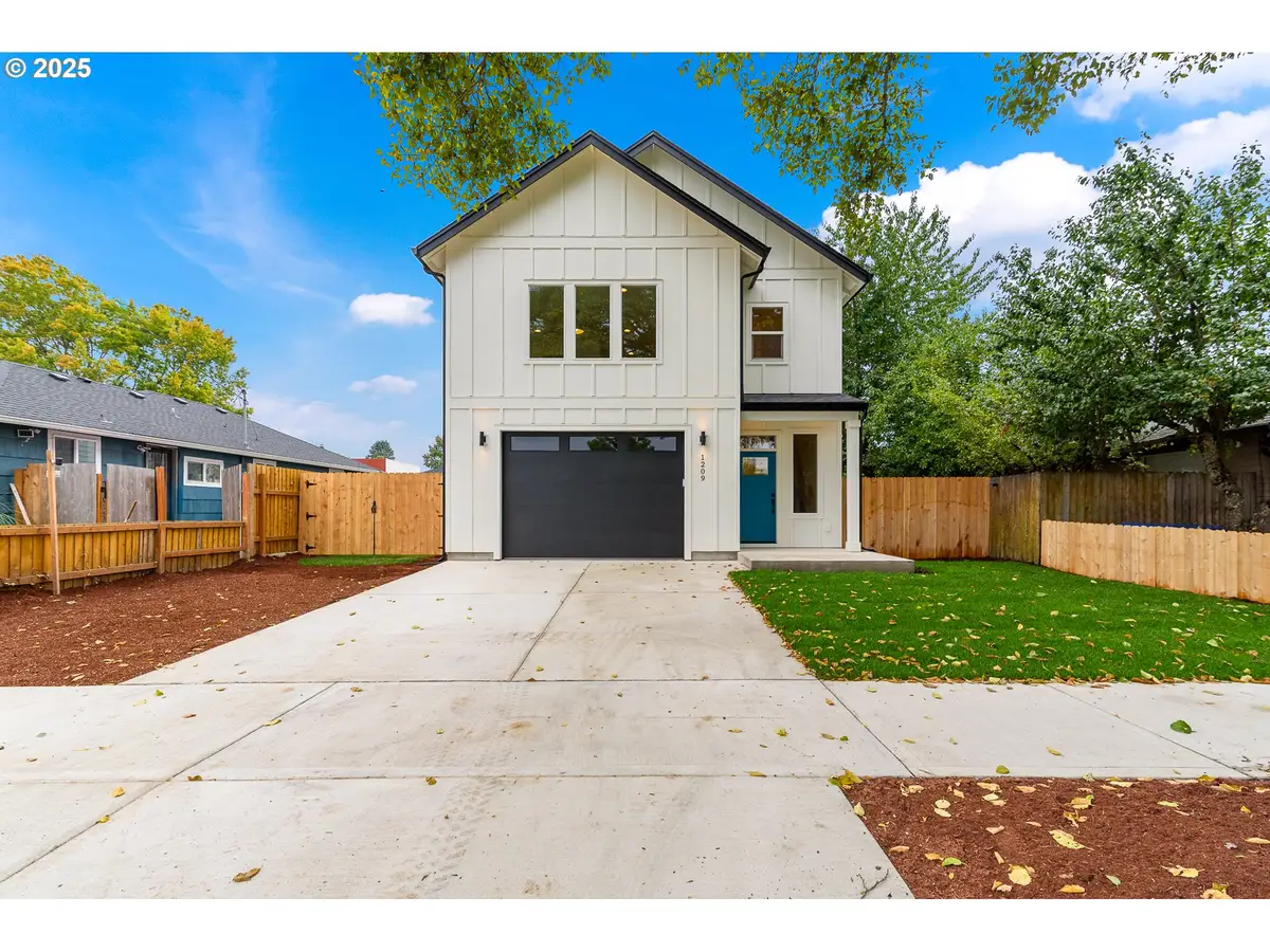 1209 S 6th Ave, Kelso, WA 98626 - Image #1