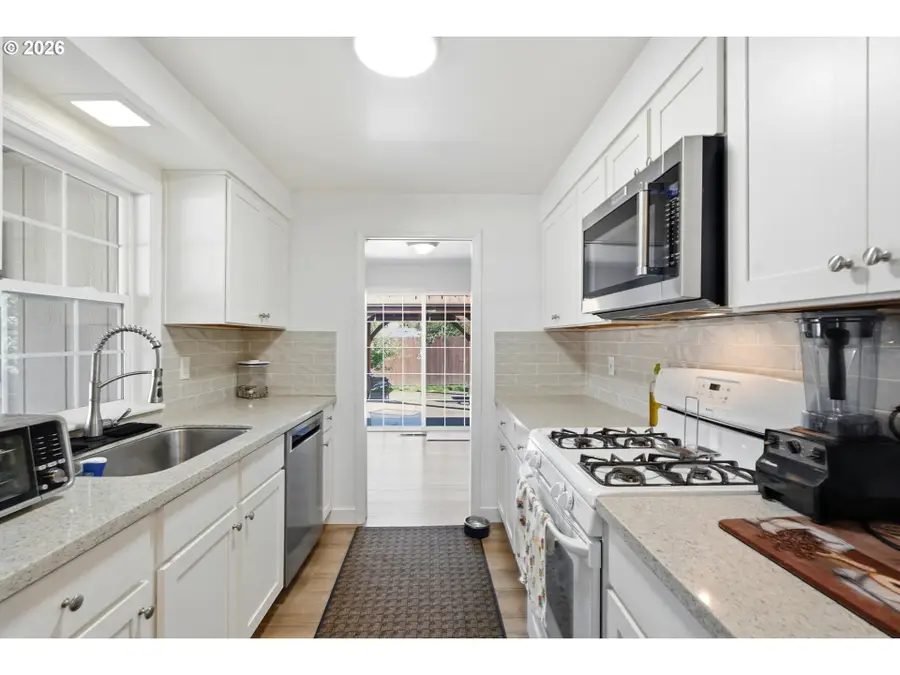 10603 SE Malden St, Portland, OR 97266 - #3