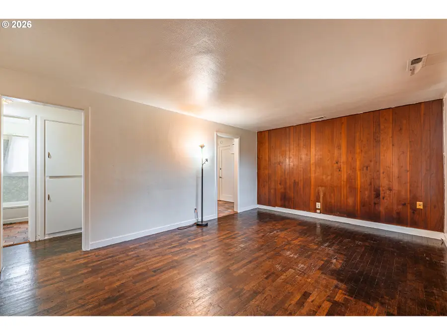 630 Gilbert St, Eugene, OR 97402 - #2