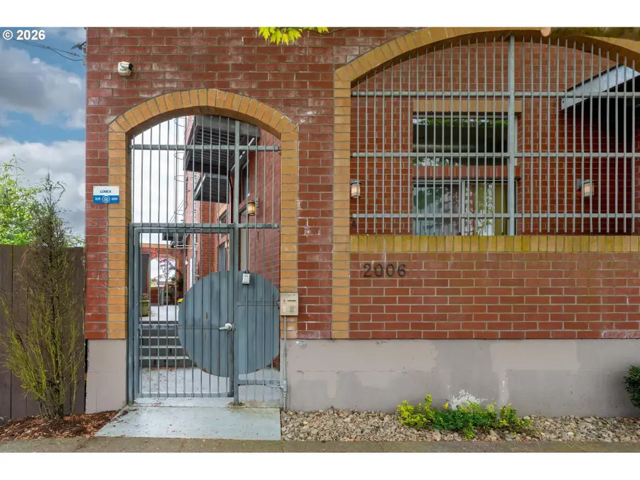 2006 SE Morrison St #D, Portland, OR 97214 - #3