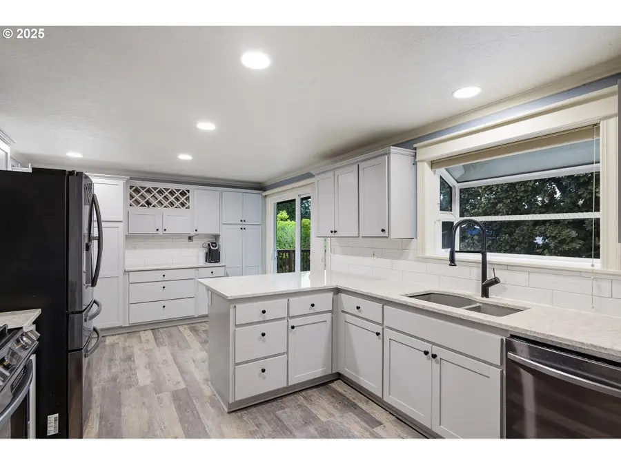 2020 N Carol Ave, Newberg, OR 97132 - Image #3